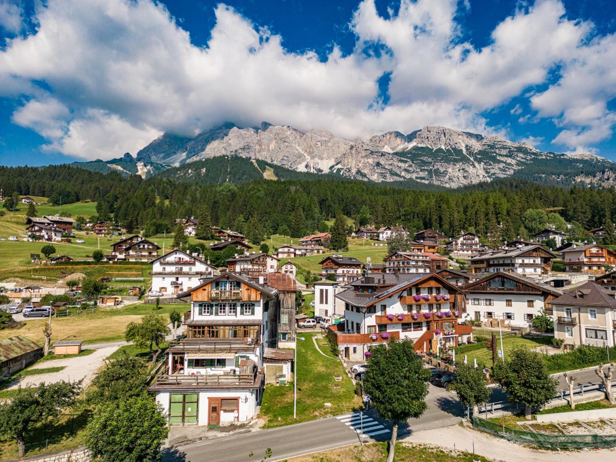 Hotel Da Beppe Sello Cortina dʼAmpezzo Eksteriør bilde