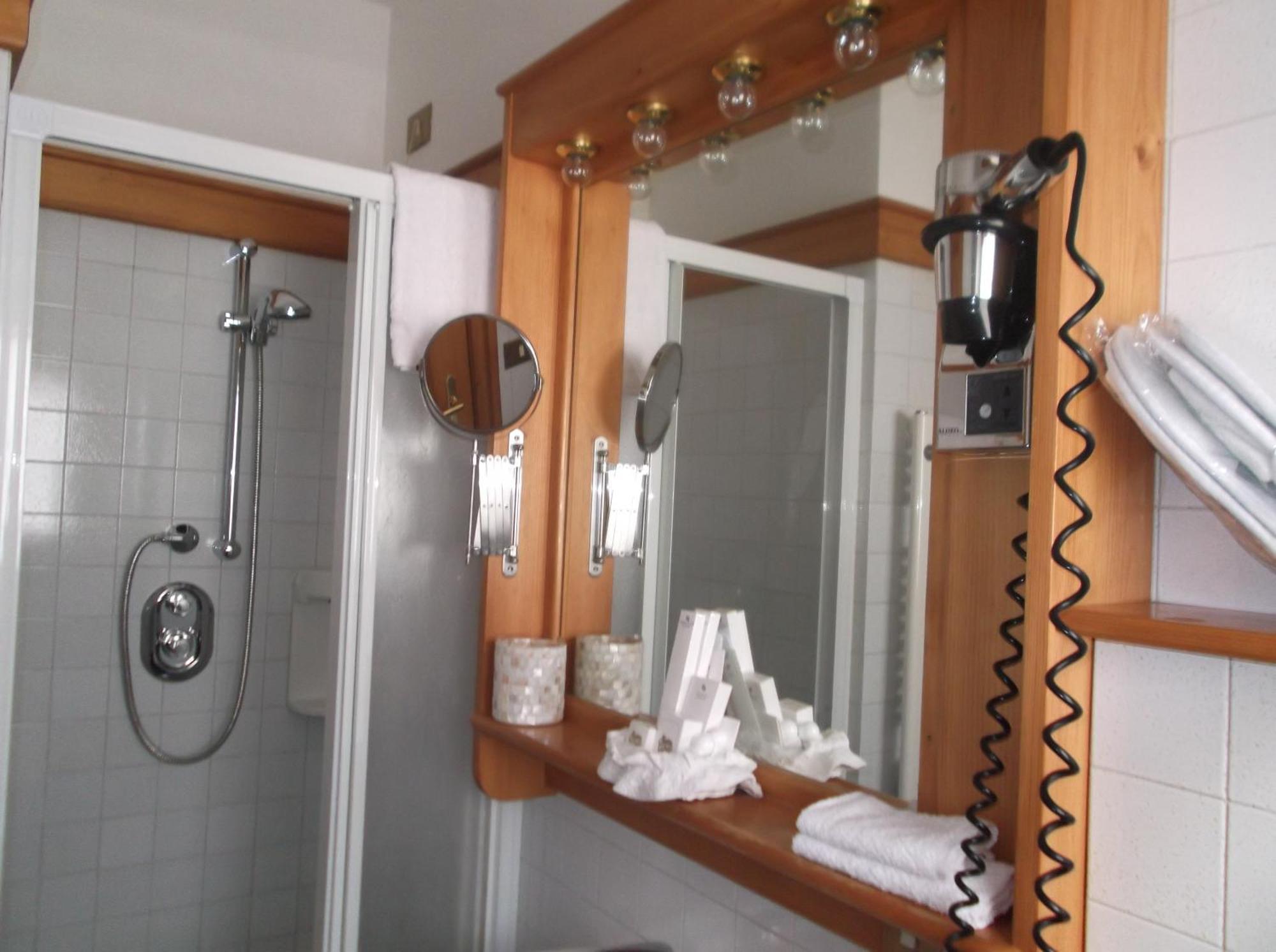 Hotel Da Beppe Sello Cortina dʼAmpezzo Eksteriør bilde