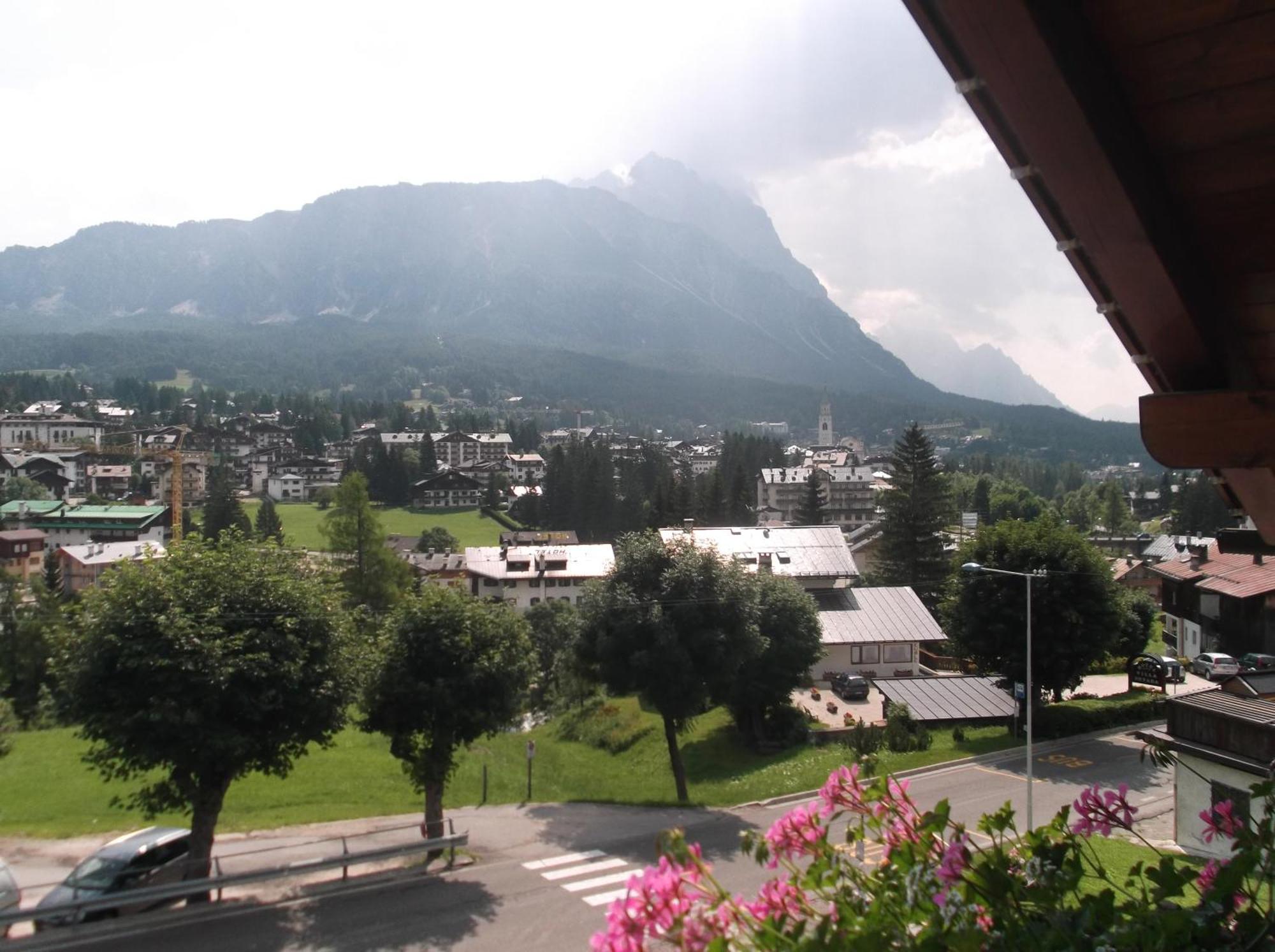 Hotel Da Beppe Sello Cortina dʼAmpezzo Eksteriør bilde